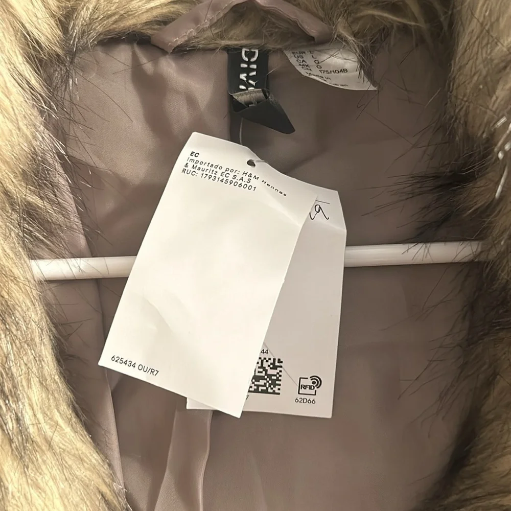 Fluffy jacket - Picture 6 of 9